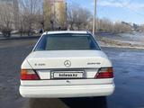 Mercedes-Benz E 220 1992 годаfor1 600 000 тг. в Сатпаев – фото 4