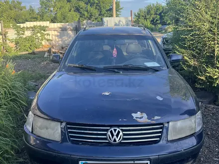 Volkswagen Passat 1999 года за 900 000 тг. в Астана