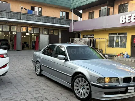 BMW 730 1996 года за 3 000 000 тг. в Алматы – фото 2