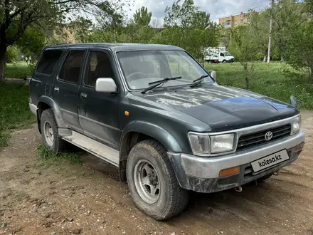 Toyota Hilux Surf 1992 годаүшін1 800 000 тг. в Караганда – фото 2