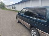 Mazda MPV 1995 года за 1 950 000 тг. в Караганда – фото 2