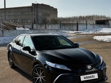 Toyota Camry 2021 года за 14 600 000 тг. в Кокшетау