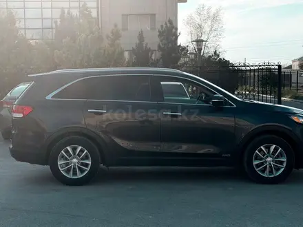Kia Sorento 2018 года за 6 700 000 тг. в Актау – фото 6