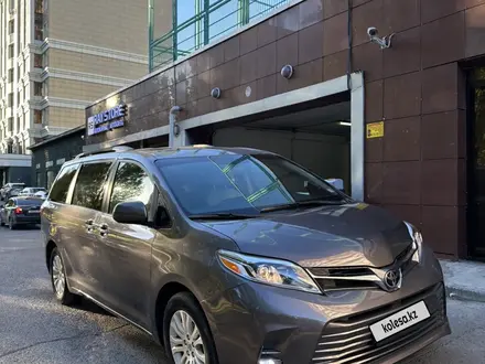 Toyota Sienna 2017 годаүшін15 500 000 тг. в Астана – фото 3