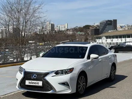 Lexus ES 300h 2017 года за 15 000 000 тг. в Алматы – фото 12