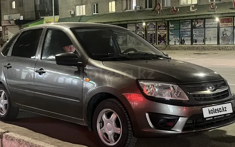 ВАЗ (Lada) Granta 2190 2015 годаүшін2 850 000 тг. в Семей