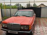 Mercedes-Benz E 230 1981 года за 1 200 000 тг. в Алматы