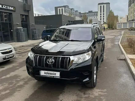 Toyota Land Cruiser Prado 2019 года за 18 900 000 тг. в Астана