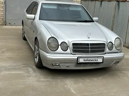 Mercedes-Benz E 280 1996 года за 3 300 000 тг. в Кызылорда – фото 2