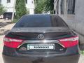 Toyota Camry 2016 года за 10 200 000 тг. в Семей – фото 2