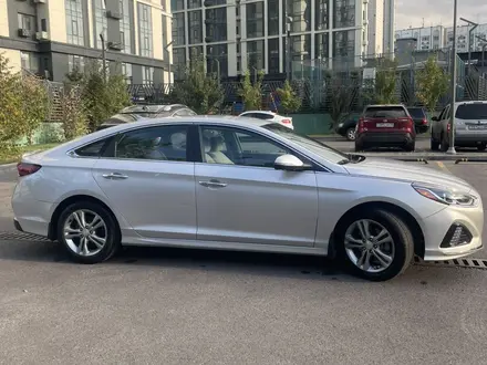 Hyundai Sonata 2019 года за 9 700 000 тг. в Алматы – фото 18