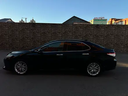 Toyota Camry 2020 года за 14 500 000 тг. в Астана – фото 22