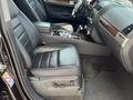 Volkswagen Touareg 2007 года за 5 350 000 тг. в Алматы – фото 15