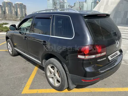 Volkswagen Touareg 2007 года за 5 350 000 тг. в Алматы – фото 4