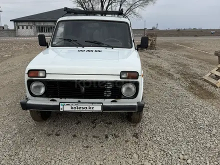 ВАЗ (Lada) Lada 2121 2000 года за 1 500 000 тг. в Алматы – фото 2