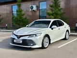 Toyota Camry 2019 года за 14 900 000 тг. в Астана – фото 3