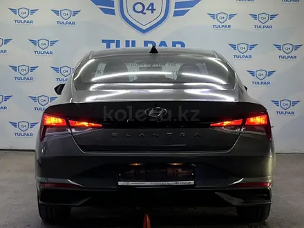 Hyundai Elantra 2022 года за 10 600 000 тг. в Шымкент – фото 4