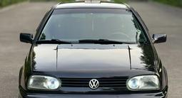 Volkswagen Golf 1998 года за 2 100 000 тг. в Алматы – фото 2