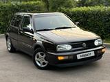 Volkswagen Golf 1998 года за 2 100 000 тг. в Алматы
