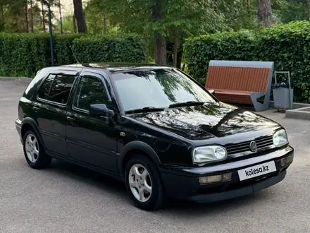 Volkswagen Golf 1998 года за 2 100 000 тг. в Алматы – фото 3