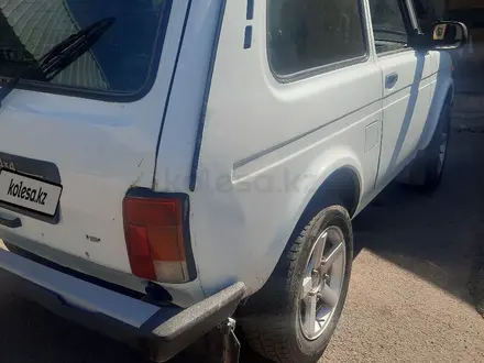 ВАЗ (Lada) Lada 2121 2014 года за 2 000 000 тг. в Алматы – фото 4