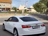 Chevrolet Malibu 2022 года за 7 300 000 тг. в Шымкент – фото 4