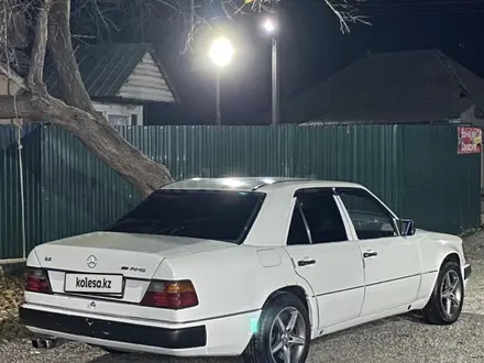 Mercedes-Benz E 220 1993 года за 1 500 000 тг. в Сарканд – фото 6