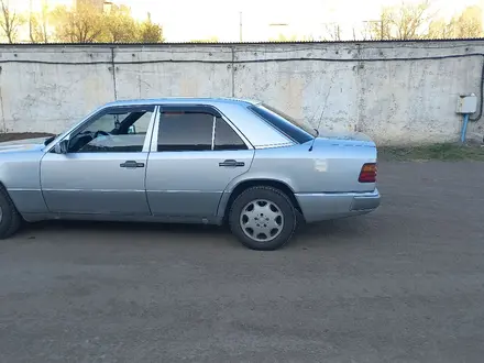 Mercedes-Benz E 200 1991 года за 1 600 000 тг. в Павлодар – фото 6