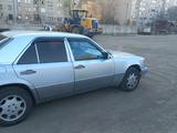 Mercedes-Benz E 200 1991 года за 1 600 000 тг. в Павлодар – фото 5