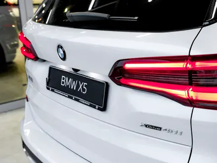 BMW X5 2022 года за 54 117 183 тг. в Атырау – фото 3