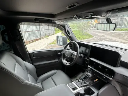 Toyota Land Cruiser Prado 2026 года за 42 500 000 тг. в Астана – фото 4