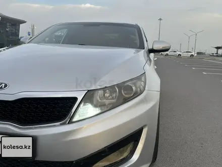 Kia K5 2012 года за 6 500 000 тг. в Алматы – фото 11