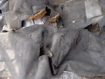 Ковролан салона Пайтфандер, левый руль за 15 000 тг. в Алматы