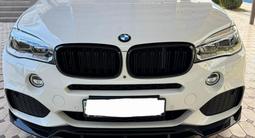 Губа переднего бампера сплитер BMW БМВ в кузове F15 за 40 000 тг. в Алматы – фото 3