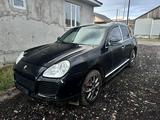 Porsche Cayenne 2006 года за 100 000 тг. в Астана