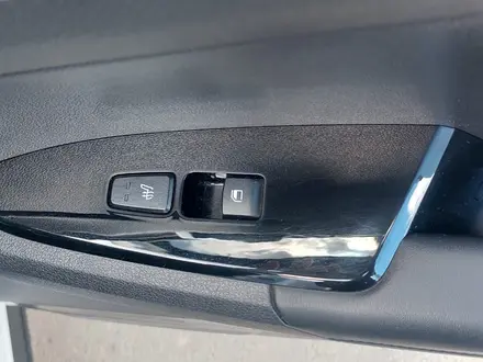 Kia Sportage 2025 года за 13 300 000 тг. в Актобе – фото 16