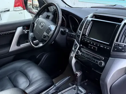 Toyota Land Cruiser 2013 года за 24 800 000 тг. в Алматы – фото 12