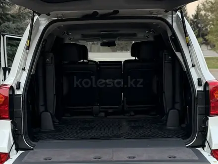 Toyota Land Cruiser 2013 года за 24 800 000 тг. в Алматы – фото 18