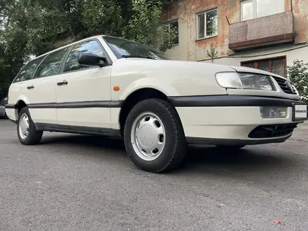 Volkswagen Passat 1995 года за 2 699 999 тг. в Караганда – фото 13