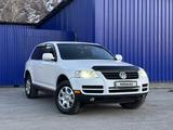Volkswagen Touareg 2006 года за 6 500 000 тг. в Усть-Каменогорск – фото 2