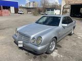 Mercedes-Benz E 230 1995 года за 2 200 000 тг. в Караганда – фото 2