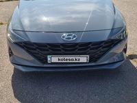 Hyundai Elantra 2022 годаүшін10 700 000 тг. в Алматы