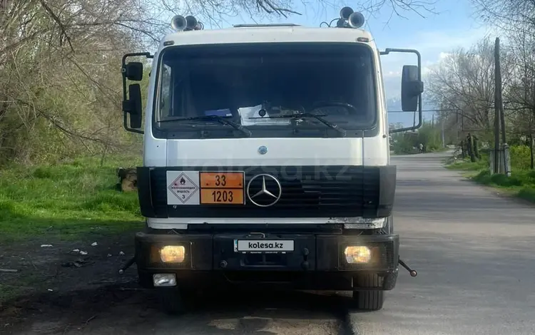 Mercedes-Benz 1992 годаүшін12 000 000 тг. в Алматы