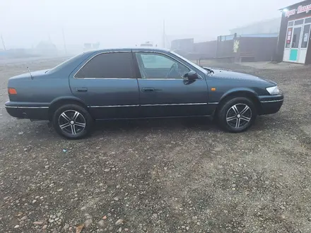 Toyota Camry 1996 года за 3 600 000 тг. в Семей – фото 4