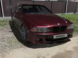 BMW 523 1996 года за 2 000 000 тг. в Отеген-Батыр – фото 2