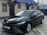 Toyota Camry 2019 года за 14 900 000 тг. в Атырау