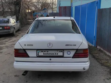 Mercedes-Benz E 220 1992 года за 1 400 000 тг. в Шымкент – фото 3