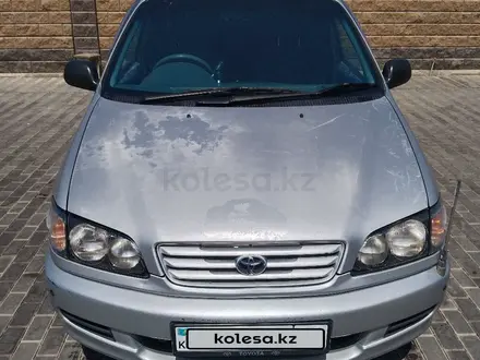 Toyota Ipsum 1996 года за 3 000 000 тг. в Алматы