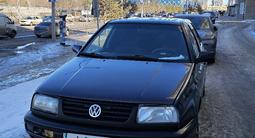 Volkswagen Vento 1992 года за 1 600 000 тг. в Астана