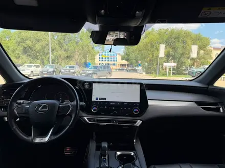 Lexus RX 350 2022 года за 32 129 000 тг. в Актобе – фото 12
